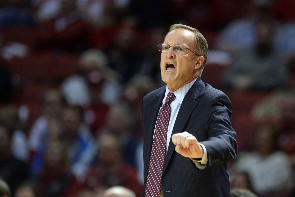 Lon Kruger Of Oklahoma Named 2019 John R Wooden Award Legends Of